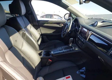 2021 Porsche Macan from USA, damaged, VIN WP1AA2A5XMLB05431